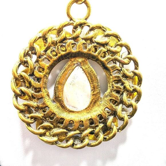 Emerald Green Rhinestone Pendant Necklace, 34 Inch Rustic Gold Tone Chain - Picture 4 of 7